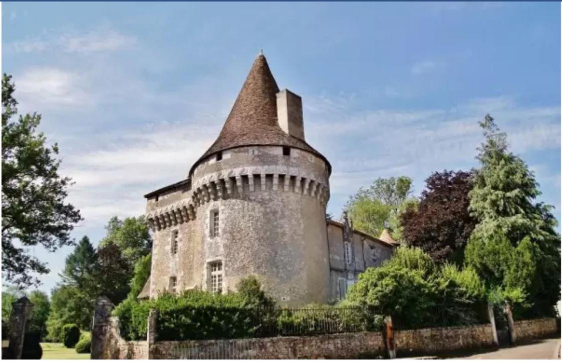 Chez Sarah - L'Escapade Bed & Breakfast Javerlhac-et-la-Chapelle-Saint-Robert Exterior photo